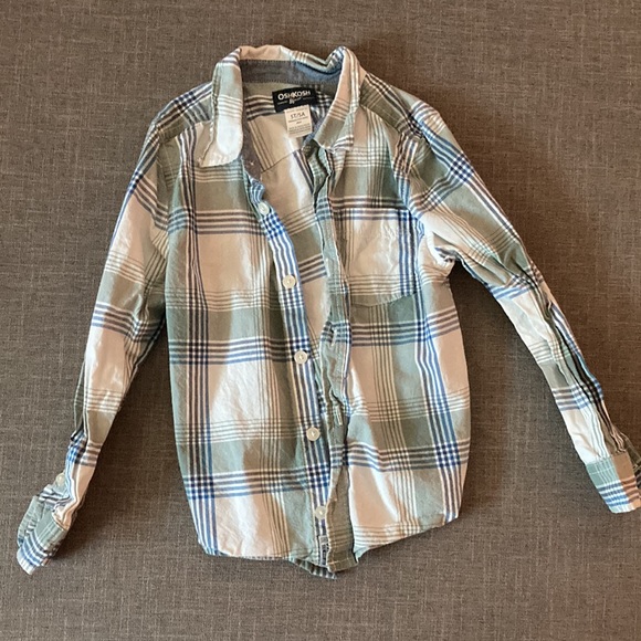 Lot of 5 Oshkosh fall/winter shirts 5T/5 - Picture 10 of 11